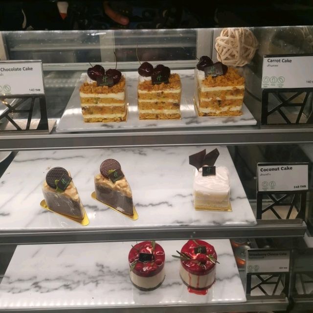 The hub bar & deli