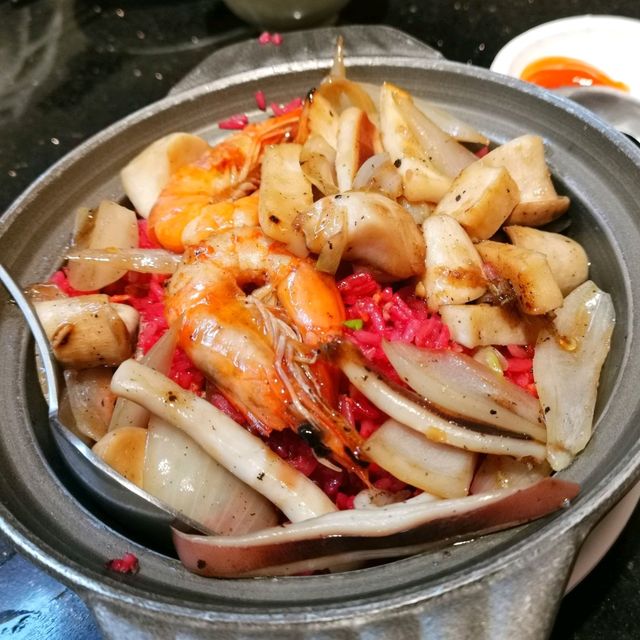新北三芝超人氣美食推薦「越南小棧」……南洋風格的越南餐廳，CP值高，假日排隊名店
