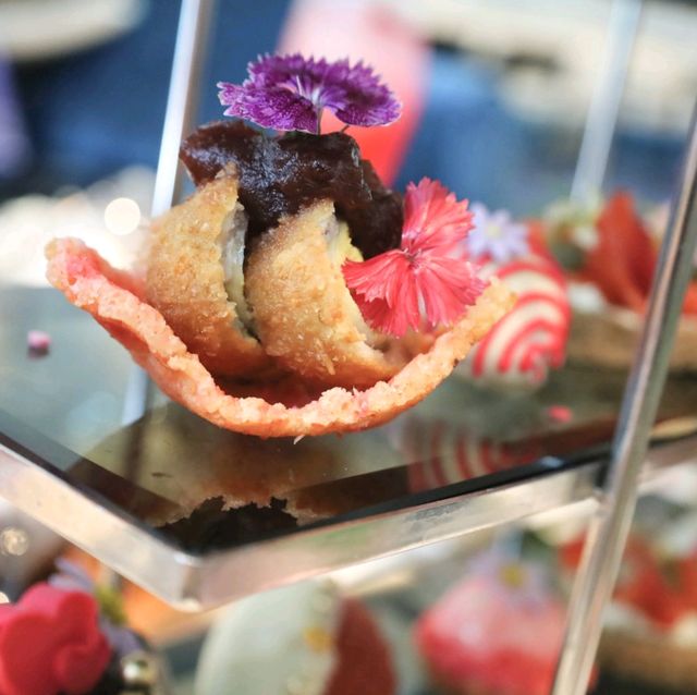 แนะนำ Afternoon Tea สีชมพูหวาน ในเทศกาลแห่งความรัก
