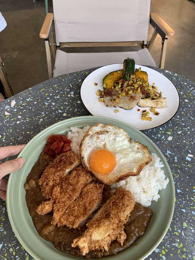 hidey.house คาเฟ่สุดคิ้วท์ในย่านอ่อนนุช