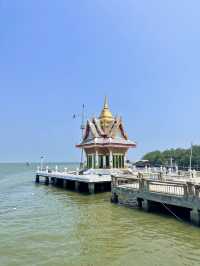 เส้นทางเลียบเลาะชายฝั่ง ปากแม่น้ำบางตะบูน เพชรบุรี