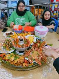 Fresh and mouthwatering Seafood Platter@Perak