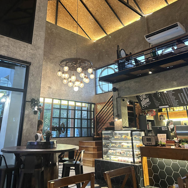 ร้านอาหารเมืองตาก บ้านเพื่อน by อีสานคอฟฟี่