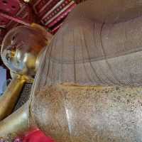 ขอพร พระพุทธไสยาสน์องค์ใหญ่