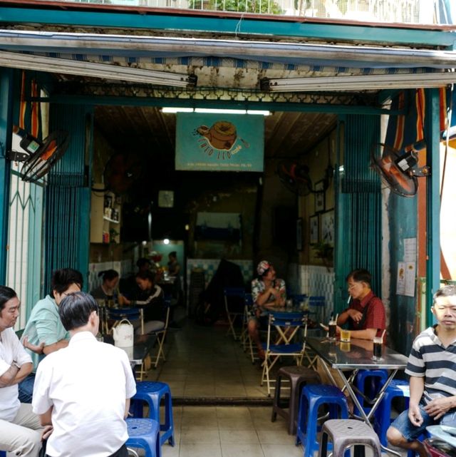 베트남 여행 호치민에 있는 오래된 카페 cheoreocafe