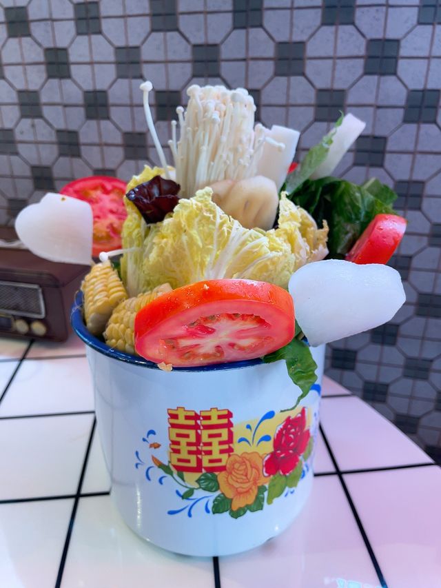 尖咀打卡老香港情懷風味火鍋店！