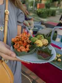 เดินตลาดพื้นเมืองที่รวมของสุโขทัยไว้ที่นี่