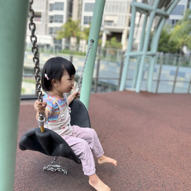 Happy park - dry and wet playground 
