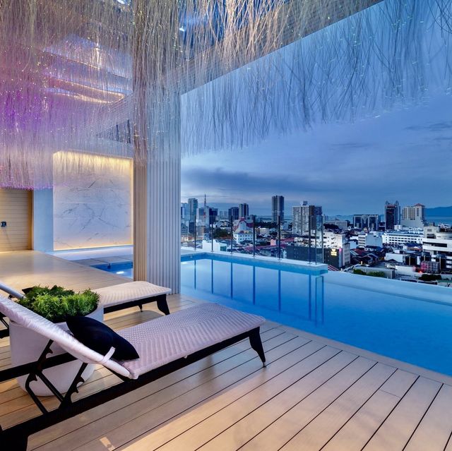 The Granite Luxury Hotel 