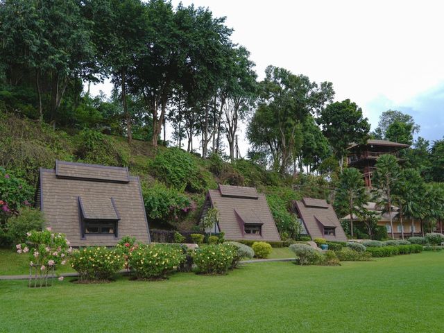 ที่พักน่ารักๆ ริมทางรถไฟ สวนไทรโยครีสอร์ท
