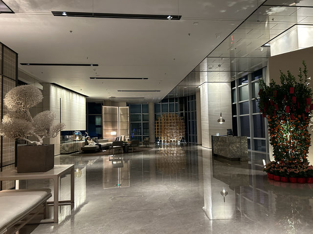 俯瞰深圳美景的酒店-中洲萬豪酒店