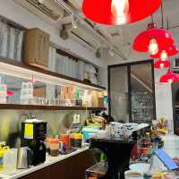 靚啡與茶記合體店🍜☕️