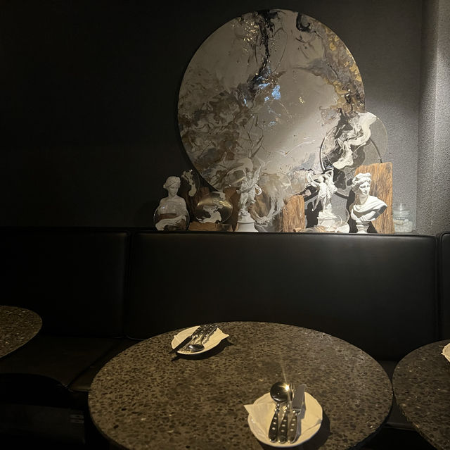 暗黑型格風酒店餐廳