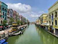 mega grand world hanoi....