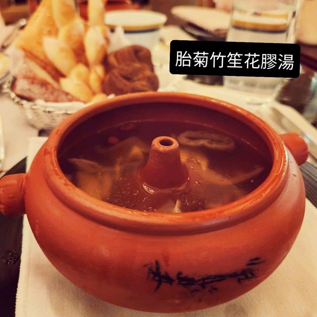 《香港半島酒店The Lobby 母親節晚餐》♡輕奢氛圍♡寵愛母親♡的高質3道菜晚餐