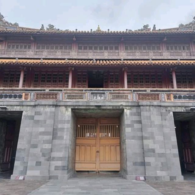 Kien Trung Palace หนึ่งในมรดกโลก