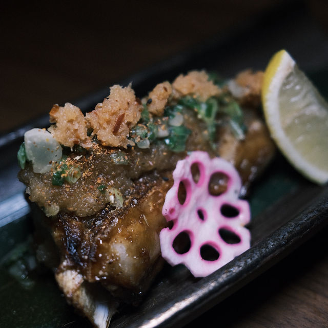 COME WITH YOUR FRIENDS TO THIS HIDDEN JAPANESE SPOT