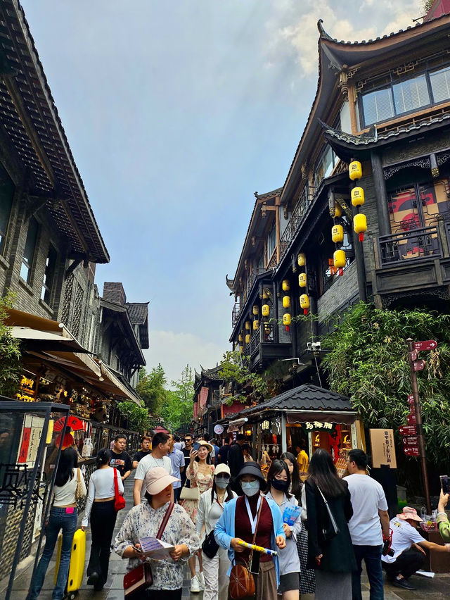 Kuan and Zhai alley