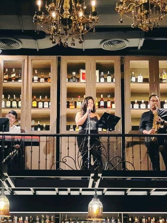 曼谷最佳Jazz bar，黑幫主題Live band，Cocktail出色