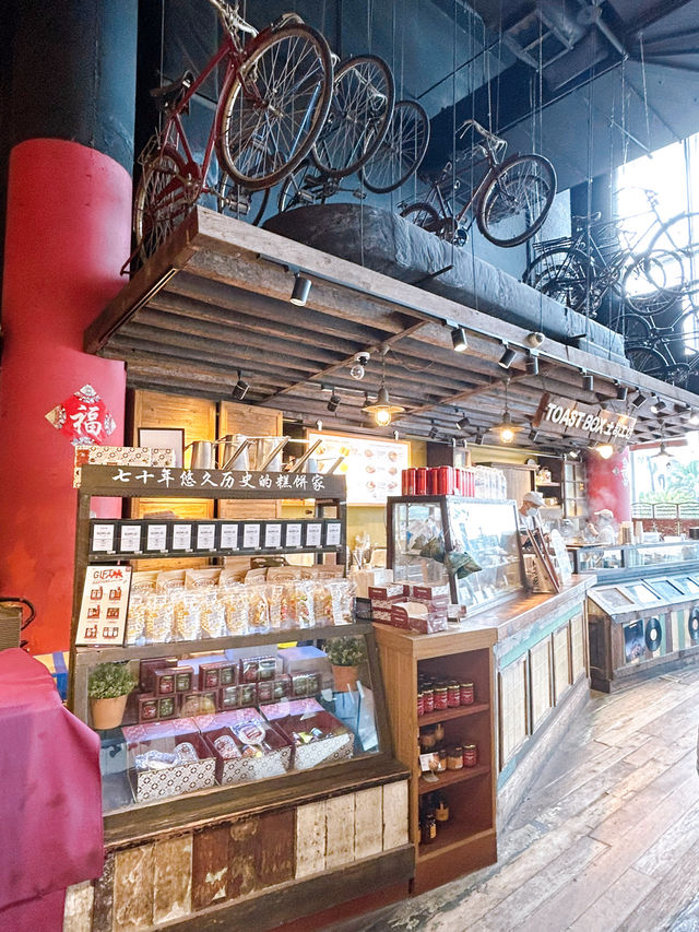 A Retro Themed Food Republic in Vivocity 