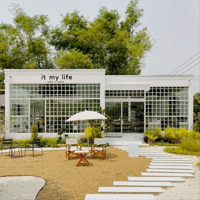 It my life cafe X camp