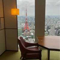「東京安達仕酒店：奢華生活風格，多功能設施」