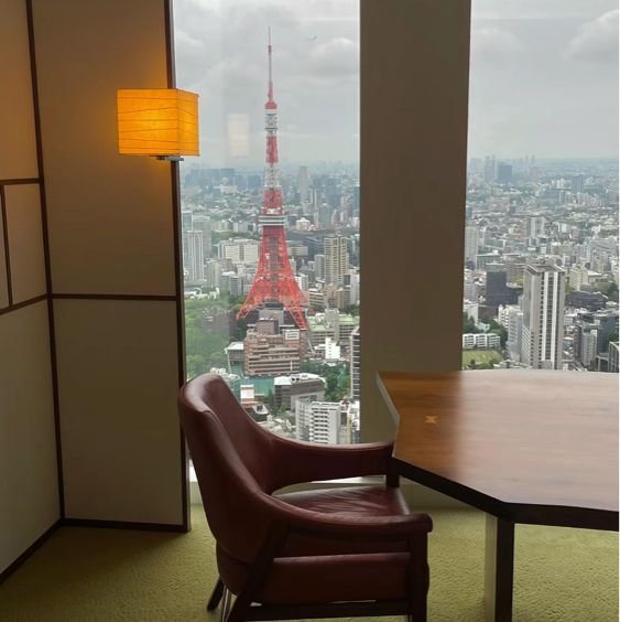「東京安達仕酒店：奢華生活風格，多功能設施」