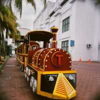 Elegant Kampong Charm: A View from Grand Lexis Hotel