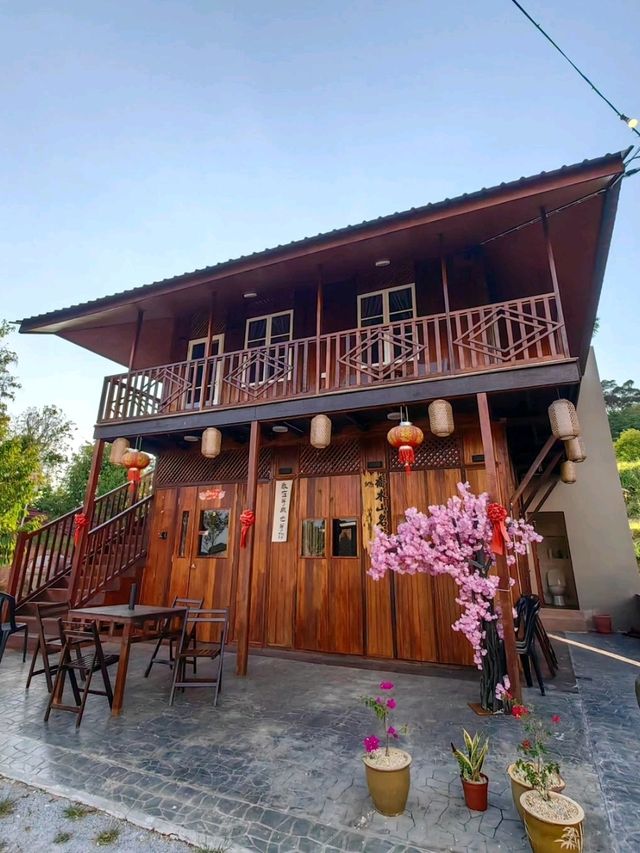 Joe Mountain Village Perfect for Food & Homestay Close to Nature