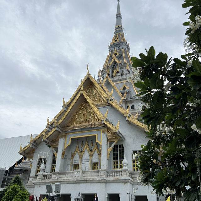 หลวงพ่อโสธร วัดโสธรวราราม วรวิหาร 