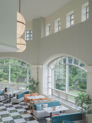 “Ravidol Lounge Castle” where you can heal while enjoying a cup of coffee in a European-style garden