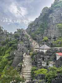 ベトナム北部の絶景の秘境ニンビン！歴史的な遺産をサイクリング！