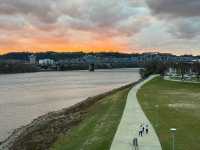 John A. Roebling Suspension Bridge: Cincinnati's Iconic Span