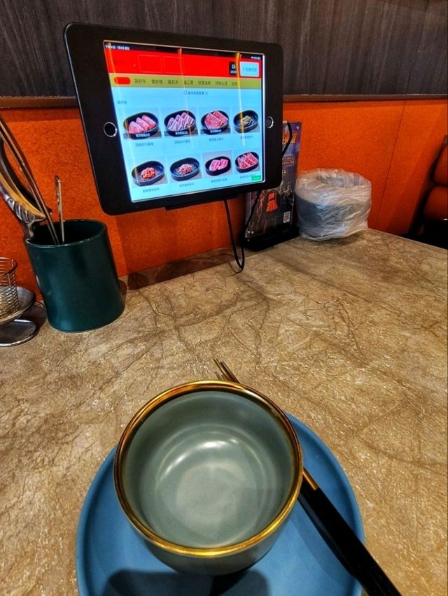 【臺中】若你是吃鍋的愛好者，嚮辣無疑是你不能錯過的美食體驗