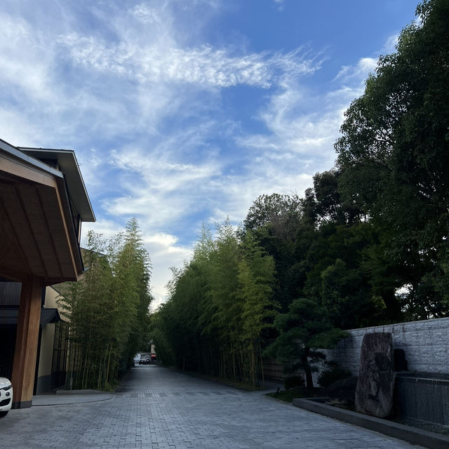 夏をイメージしたアフタヌーンティー🌻🫖