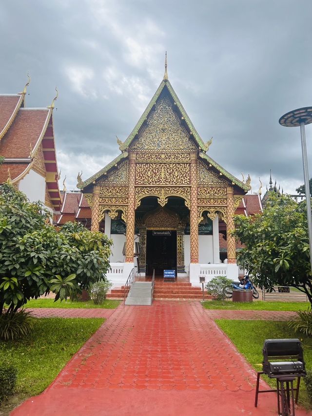 วัดพระธาตุหริภุญชัย วรมหาวิหาร  ลำพูน 