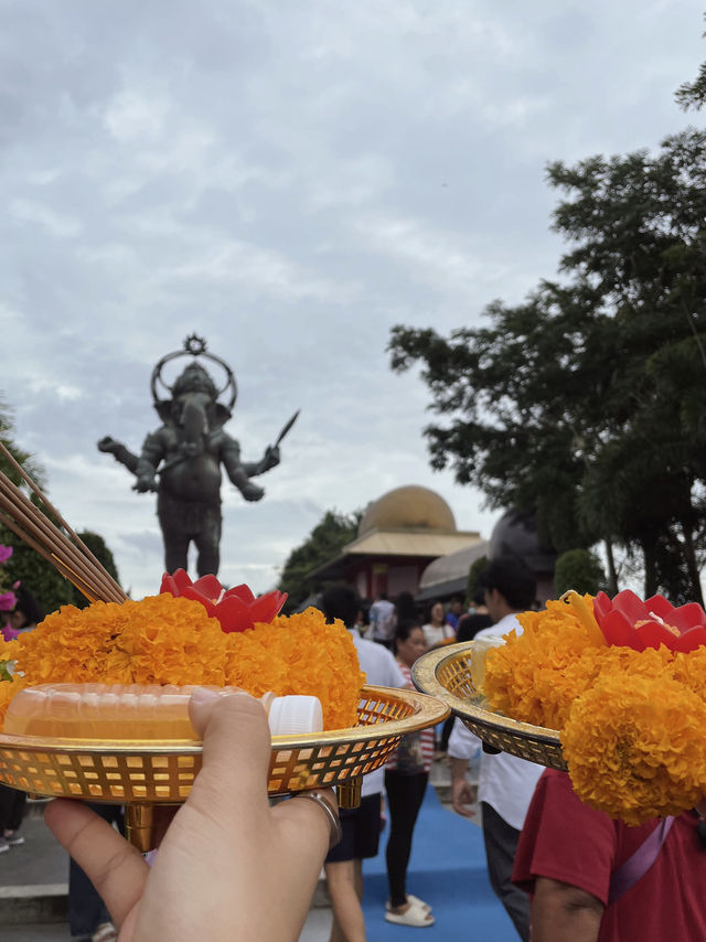 อุทยานพระพิฆเนศองค์ยืน | พระพิฆเนศองค์ยืน