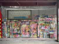 ถนนทั้งสาย🛍️กลายเป็น Gallery ไปเลยทั้งแถบ