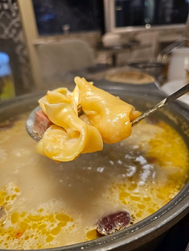 最特別有點心火鍋店