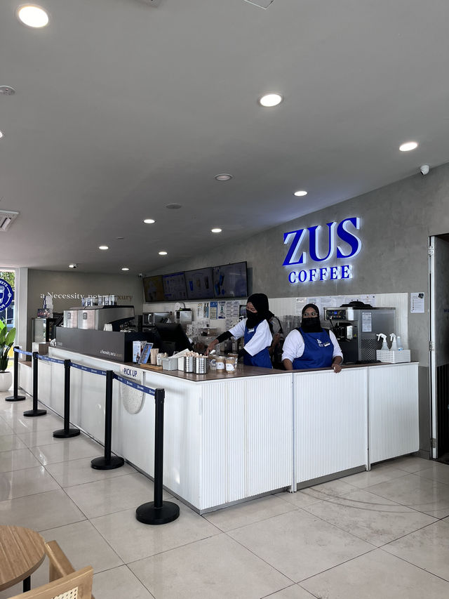 Zus Coffee PD Waterfront: Coffee by the sea