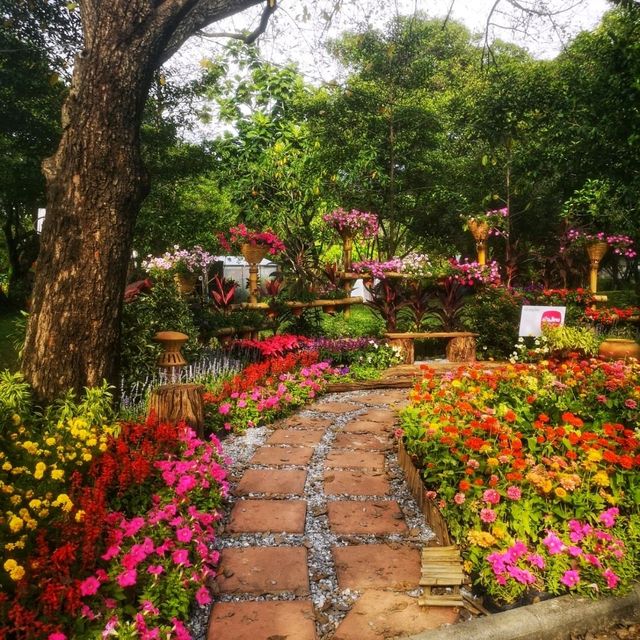 เทศกาลดอกไม้สวนหลวง ร.9