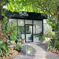 Bellis cafe ~ ร้านกาแฟในสวน