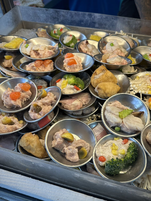 ร้าน Dim Sum เก่าแก่ 🥟คนเยอะมากเปิดถึง 4 ตึก