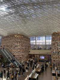 Exploring the Starfield Library at COEX Mall: A Book Lover’s Dream