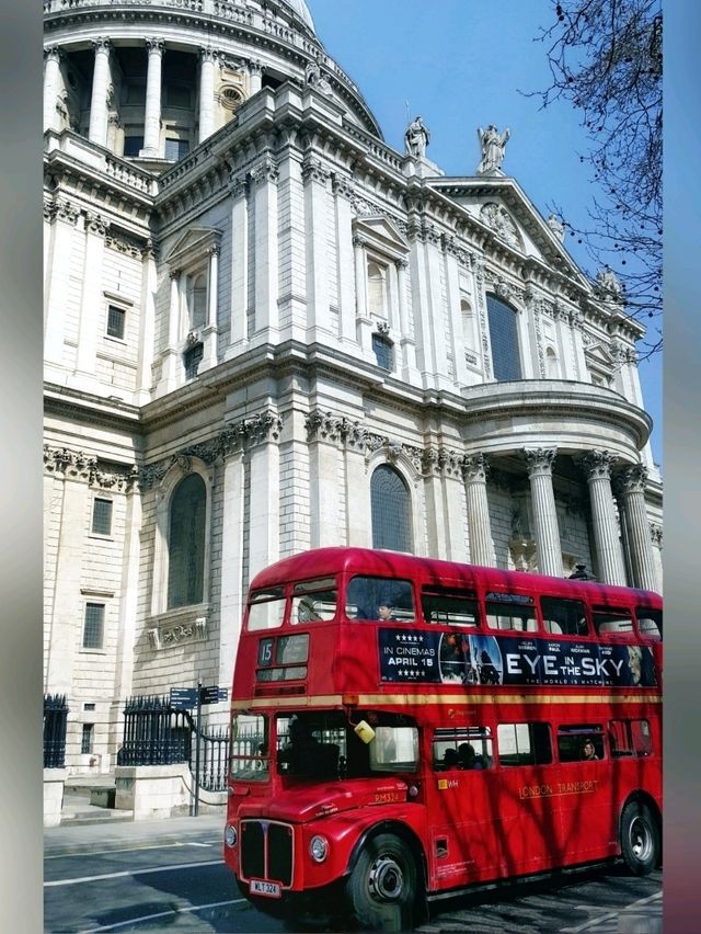 The St. Paul's Cathedral, a must-visit place in London!