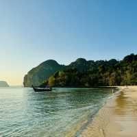 Take me back to this island paradise 🇹🇭 