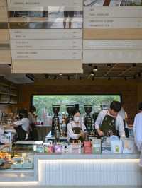 Nana Coffee Roasters: A Trendy Haven for Coffee Enthusiasts in Bangkok