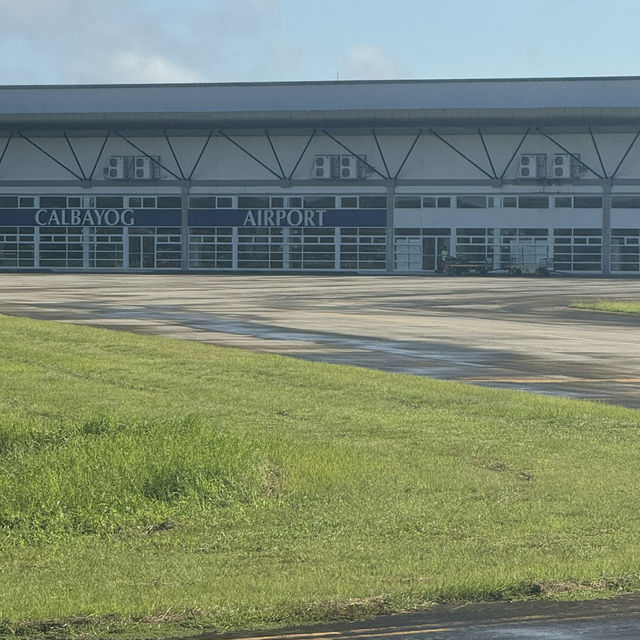 フィリピン：いよいよCalbayog Airport に到着です。