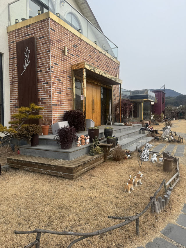 자연과 함께하는 카페 타임