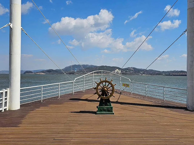 대한민국 충청남도 서천군 조류 생태 전시관 입니다.